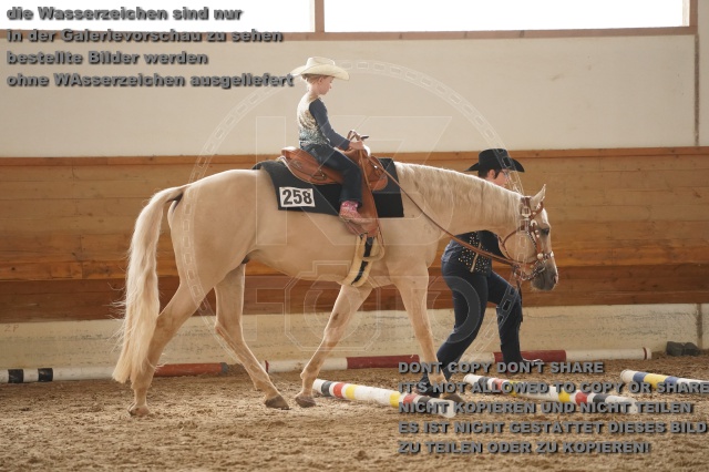 s_A_901988.JPG